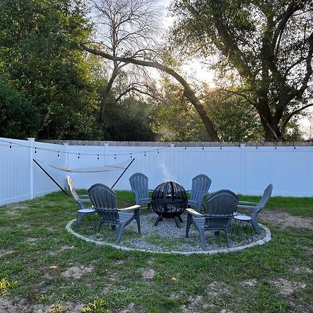 Vila House Of Manatees-Entire House With Yard, Fire Pit, Dog Friendly Crystal River Exteriér fotografie